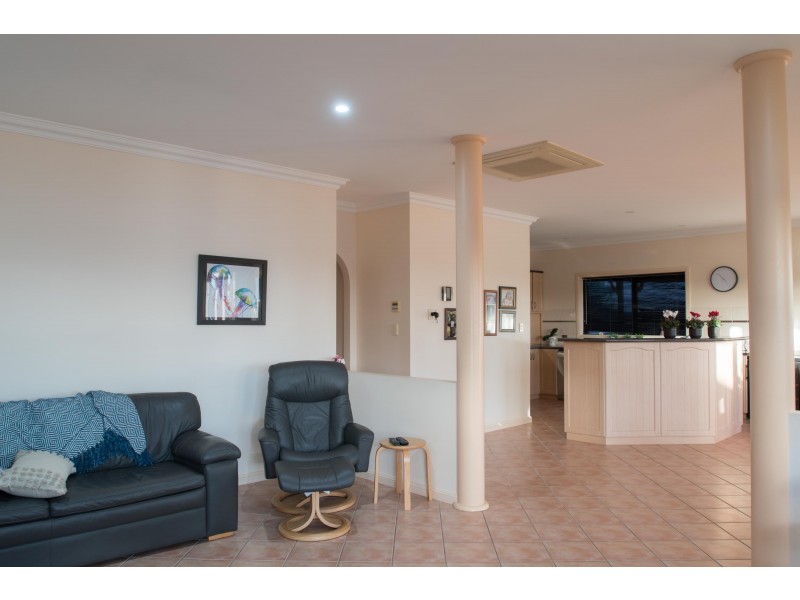 12 Nelcebee Terrace, Tumby Bay SA 5605