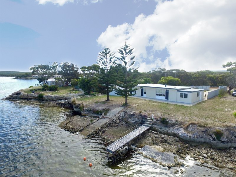 7 Fishermans Well Crescent, Tulka SA 5607