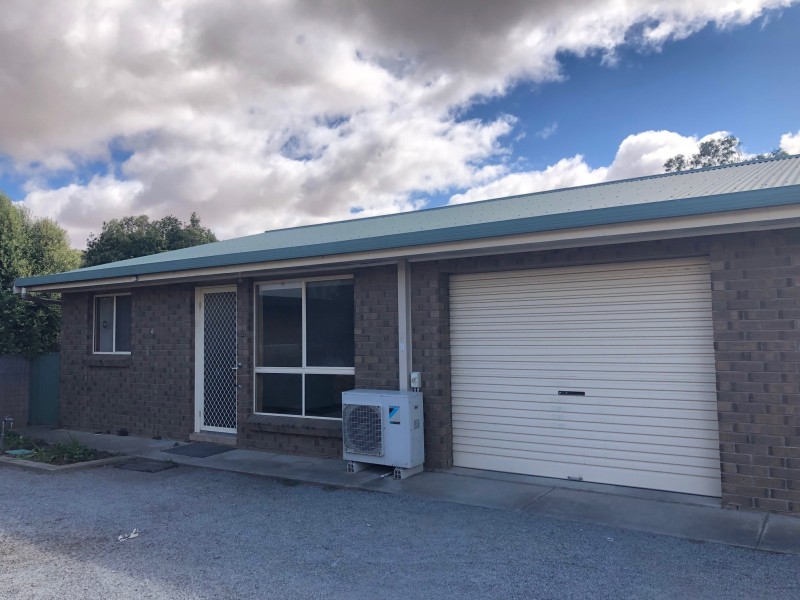 Unit 2, 8 Pearson Street, Cummins SA 5631