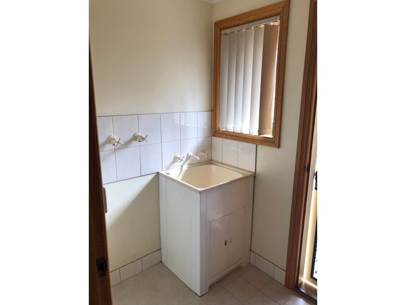 Unit 2, 8 Pearson Street, Cummins SA 5631