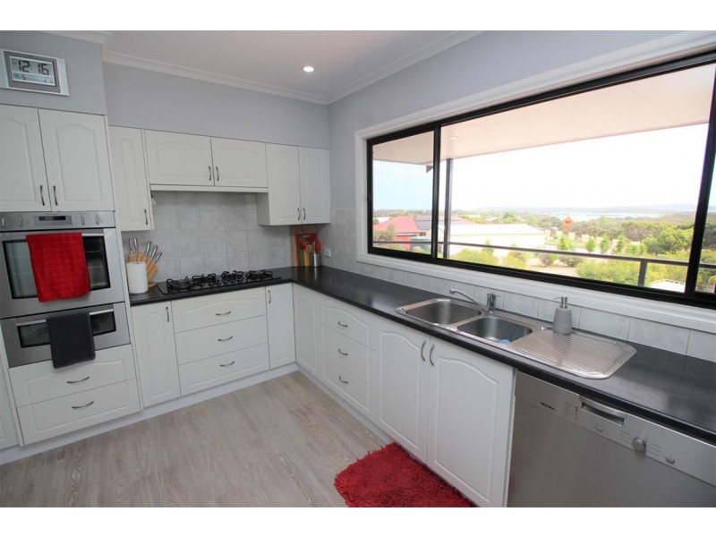 26 Grimm Road, Coffin Bay SA 5607