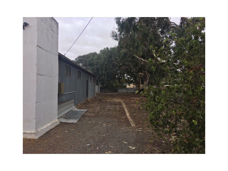 4 DODD STREET, Cummins SA 5631