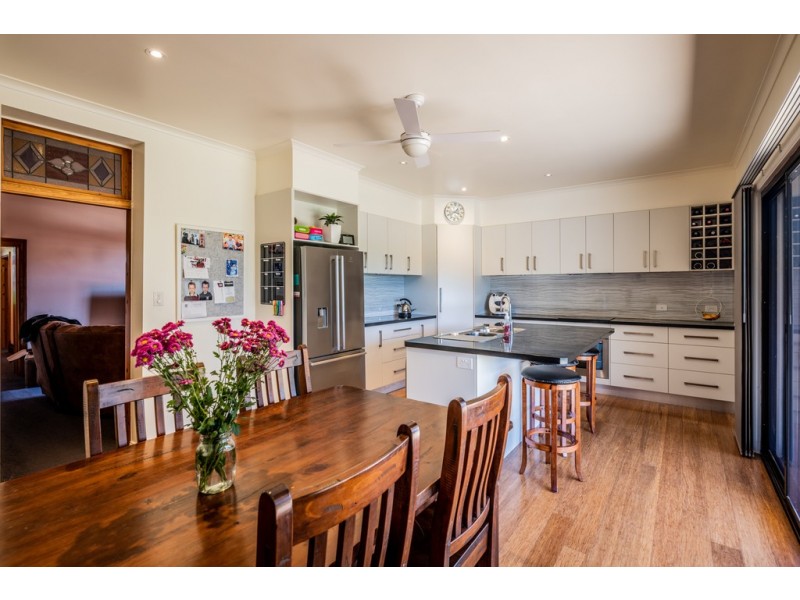 16 Bruce Terrace, Cummins SA 5631