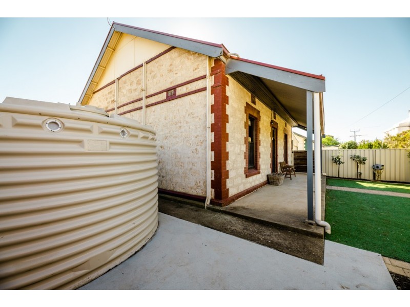 16 Bruce Terrace, Cummins SA 5631