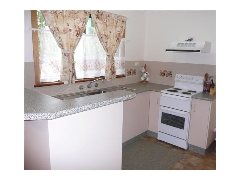 77 Greenly Avenue, Coffin Bay SA 5607