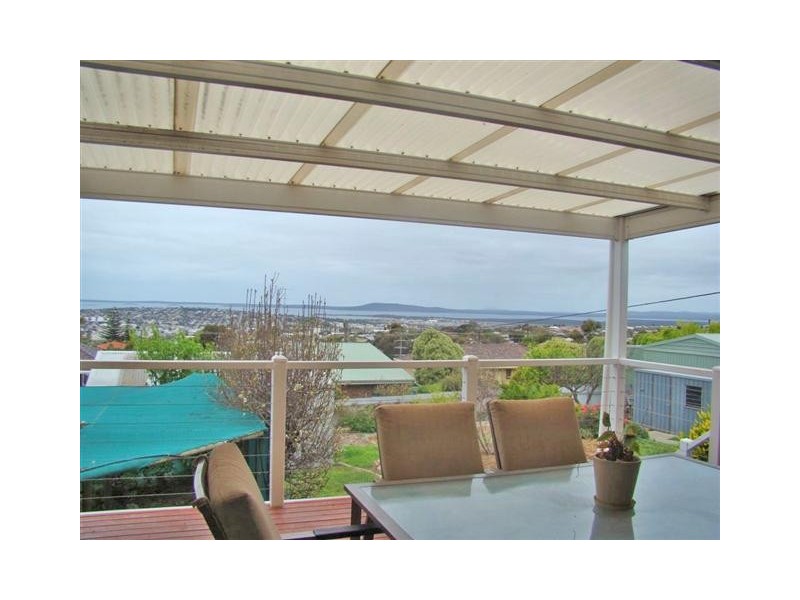 24 Hilltop Drive, Port Lincoln SA 5606