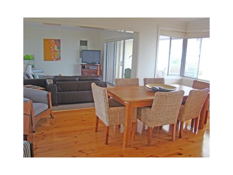 24 Hilltop Drive, Port Lincoln SA 5606