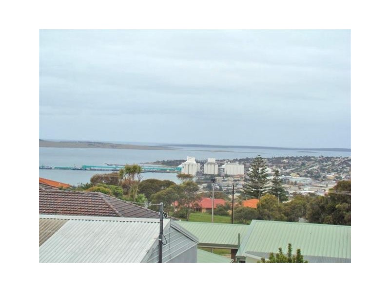 24 Hilltop Drive, Port Lincoln SA 5606