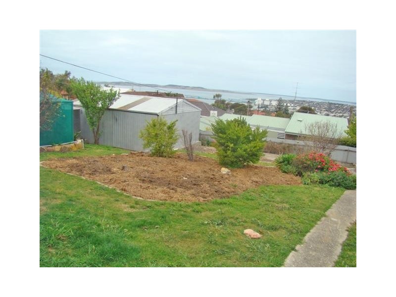 24 Hilltop Drive, Port Lincoln SA 5606