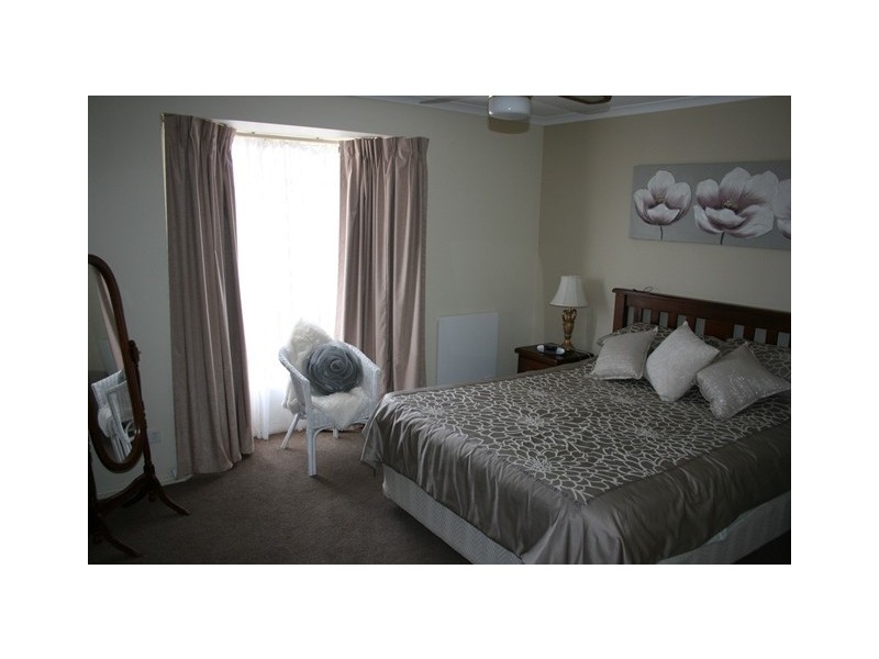1 Treasure Crescent, Tumby Bay SA 5605