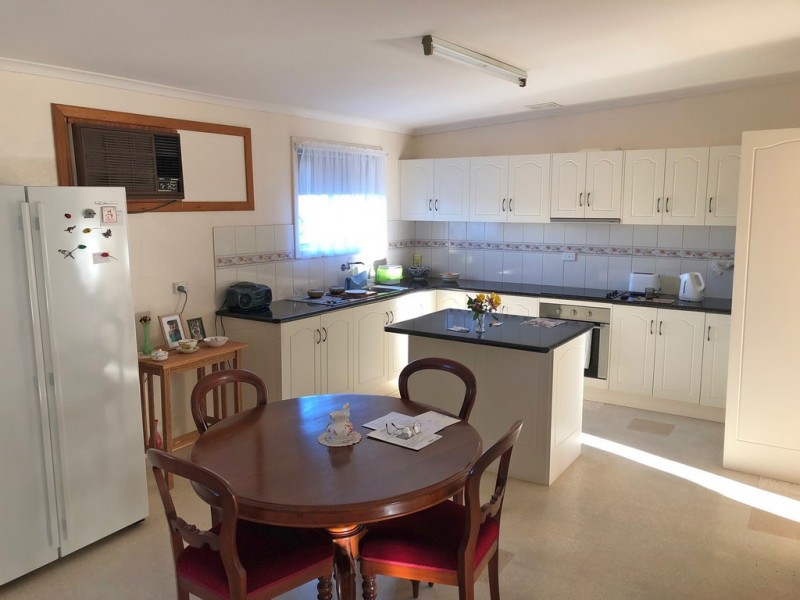 44 Light Road, Cummins SA 5631