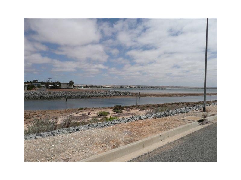18 Morialta Drive, Tumby Bay SA 5605