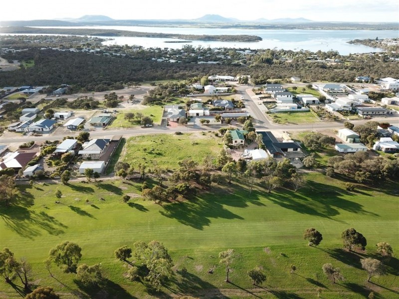 31 Holly Rise, Coffin Bay SA 5607