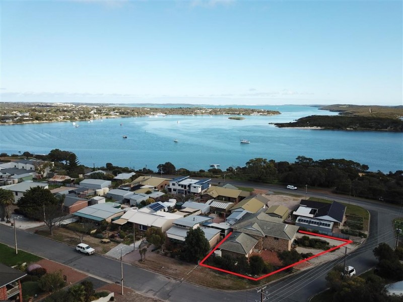 14 Pine Crescent, Coffin Bay SA 5607