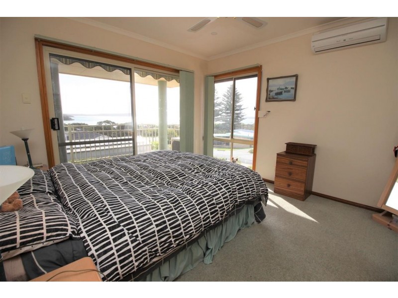 14 Pine Crescent, Coffin Bay SA 5607