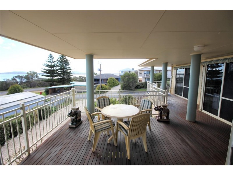 14 Pine Crescent, Coffin Bay SA 5607