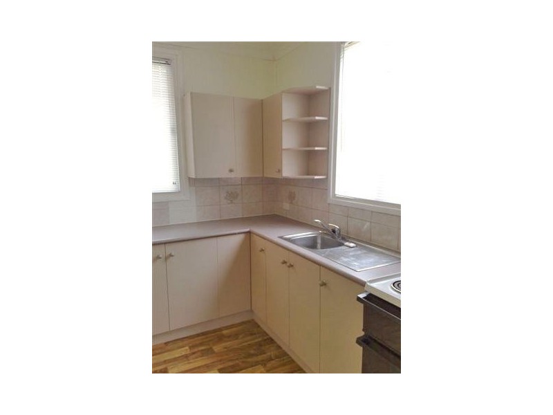 16 Mortlock Street, Cummins SA 5631