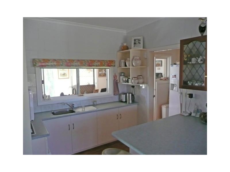 8 Louth Terrace, Louth Bay SA 5607