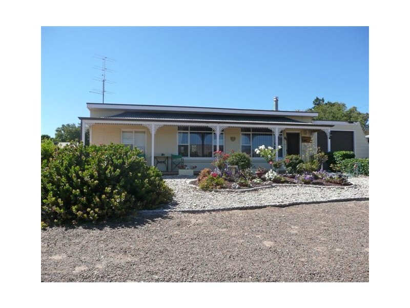 8 Louth Terrace, Louth Bay SA 5607