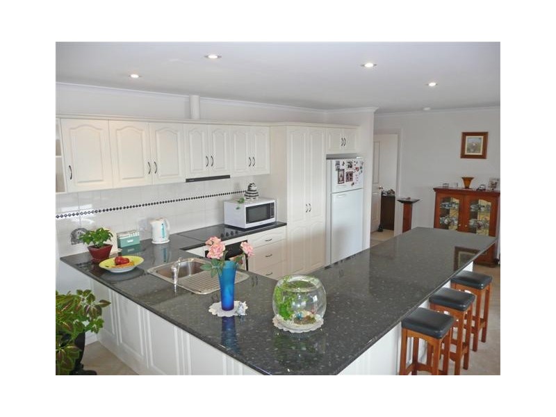 6 Harbour View Drive, Port Lincoln SA 5606