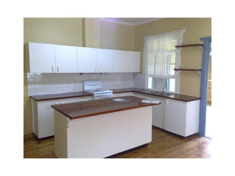6 McFarlane Street, Cummins SA 5631