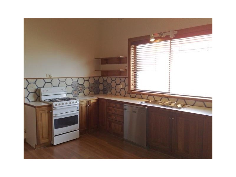 29 Light Road, Cummins SA 5631