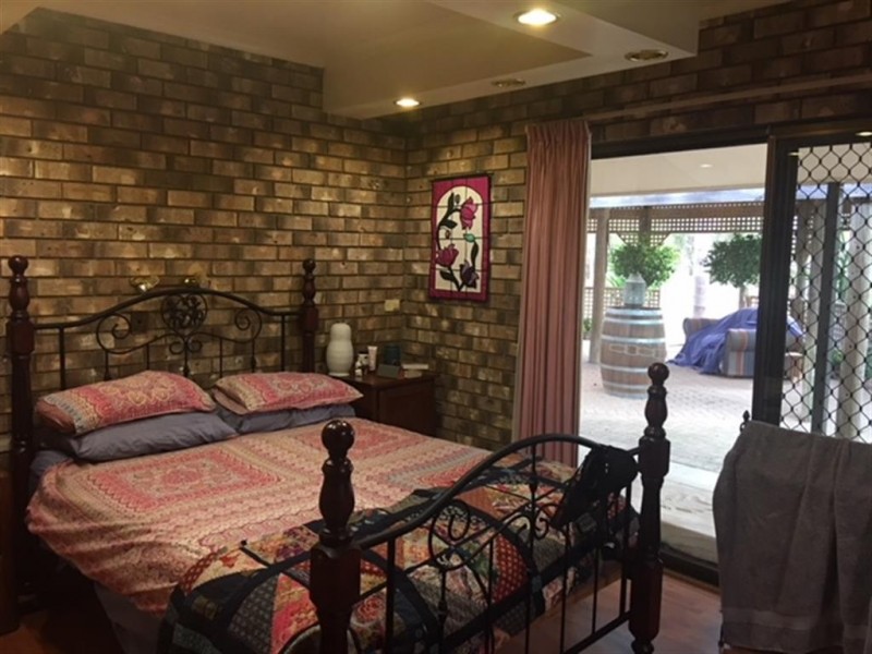 6-8 Cooper Street, Cummins SA 5631