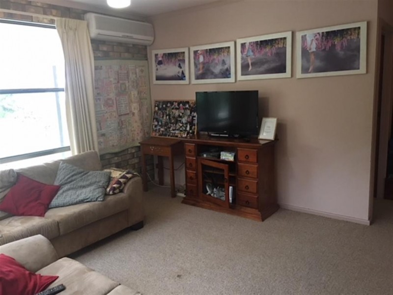 6-8 Cooper Street, Cummins SA 5631