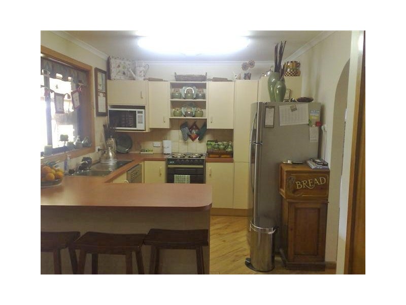4  Pearson Street, Cummins SA 5631