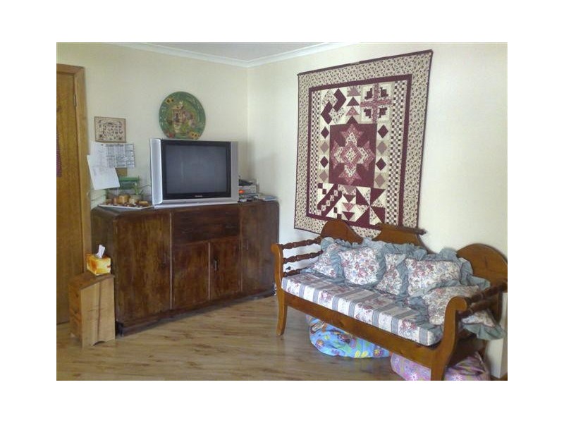4  Pearson Street, Cummins SA 5631