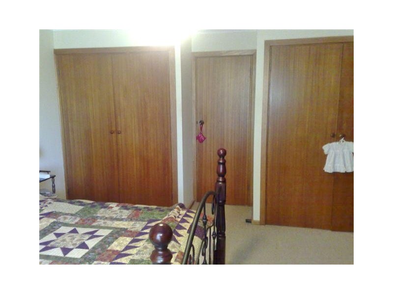 4  Pearson Street, Cummins SA 5631