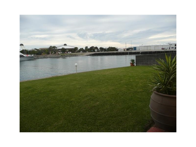1/ 16B Island Drive, Port Lincoln SA 5606