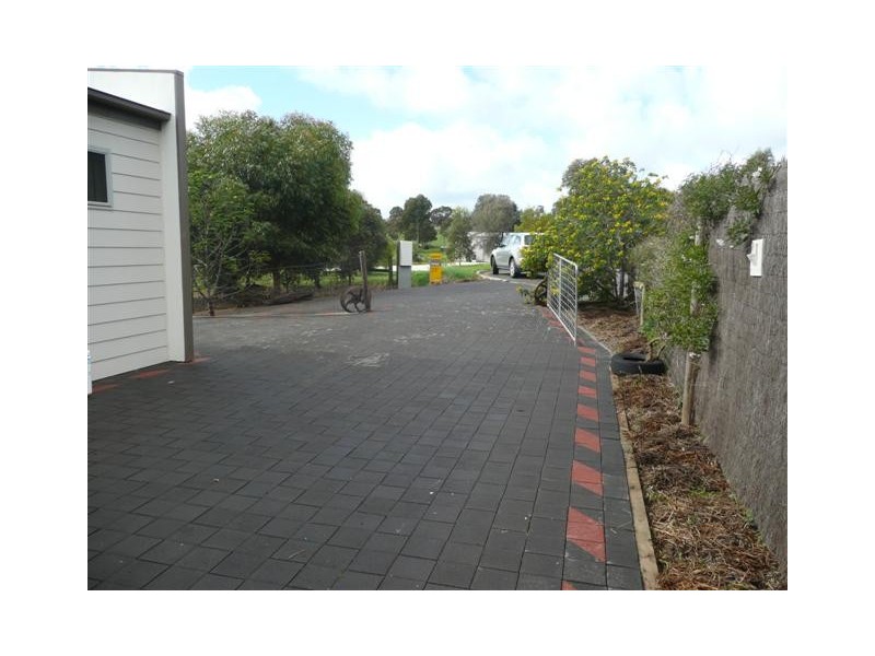 1/ 74A Happy Valley Road, Port Lincoln SA 5606