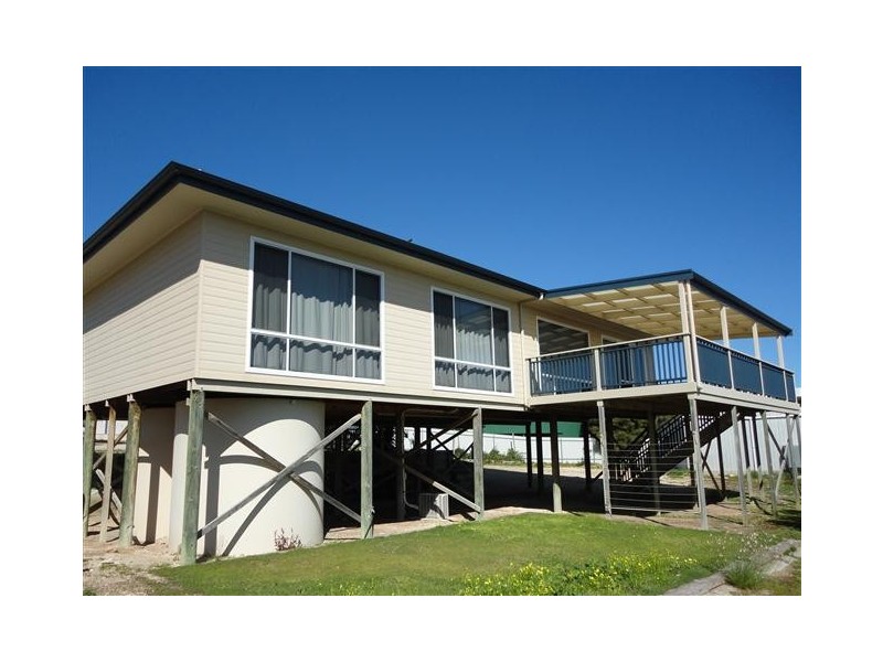 15 Sophie Crescent, Coffin Bay SA 5607