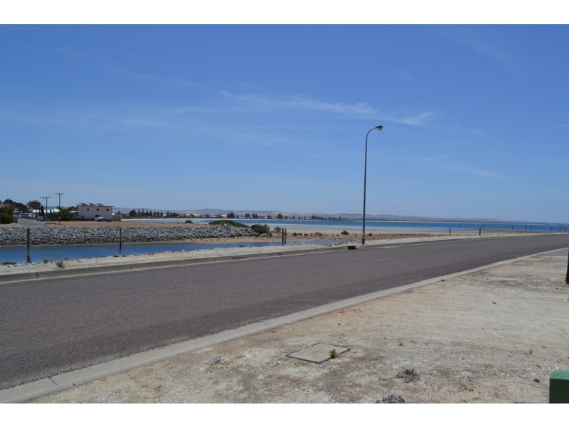 16 Morialta Drive, Tumby Bay SA 5605