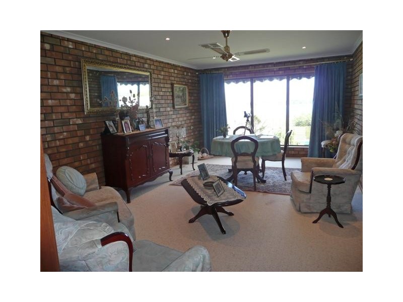 38 Pine Crescent, Coffin Bay SA 5607