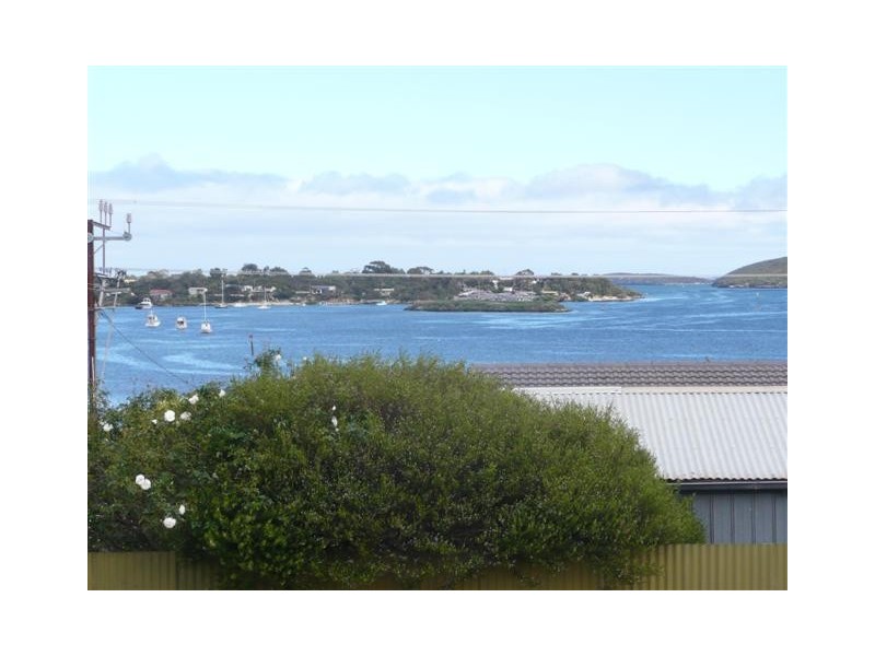 38 Pine Crescent, Coffin Bay SA 5607
