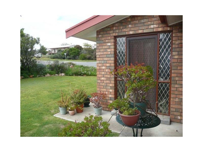 38 Pine Crescent, Coffin Bay SA 5607