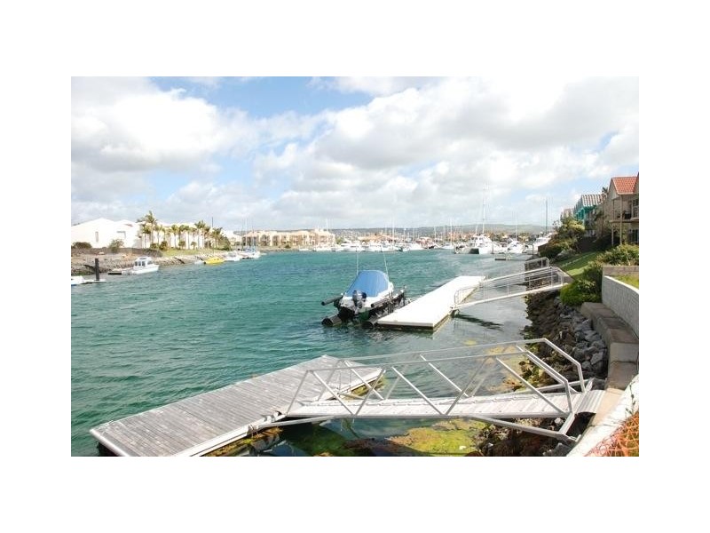 2/13 South Point Drive, Port Lincoln SA 5606