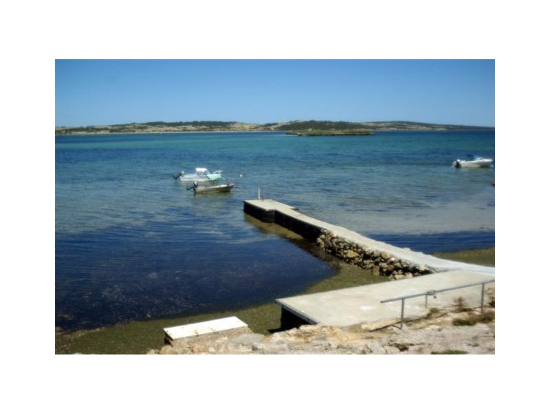 Section 485 Dolphin Drive, Mount Dutton Bay SA 5607