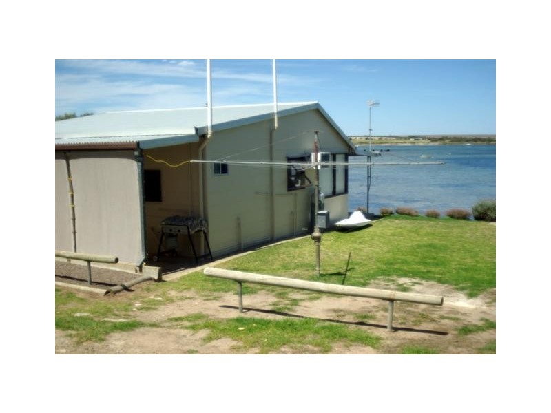 Section 485 Dolphin Drive, Mount Dutton Bay SA 5607