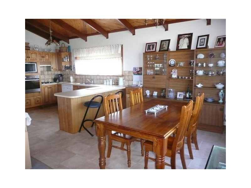 8 Highview Drive, Port Lincoln SA 5606