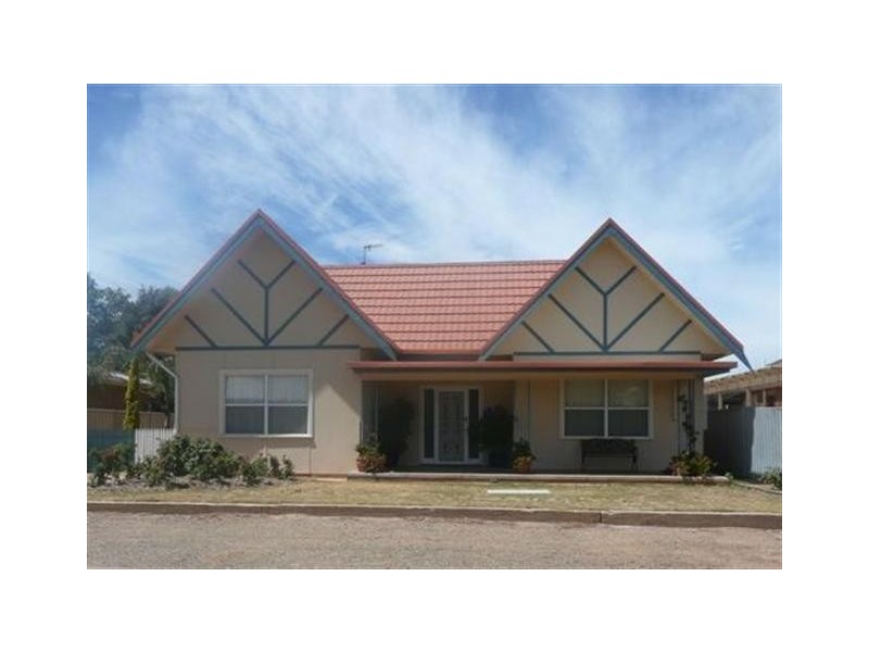 10 Sidney Road, Tumby Bay SA 5605