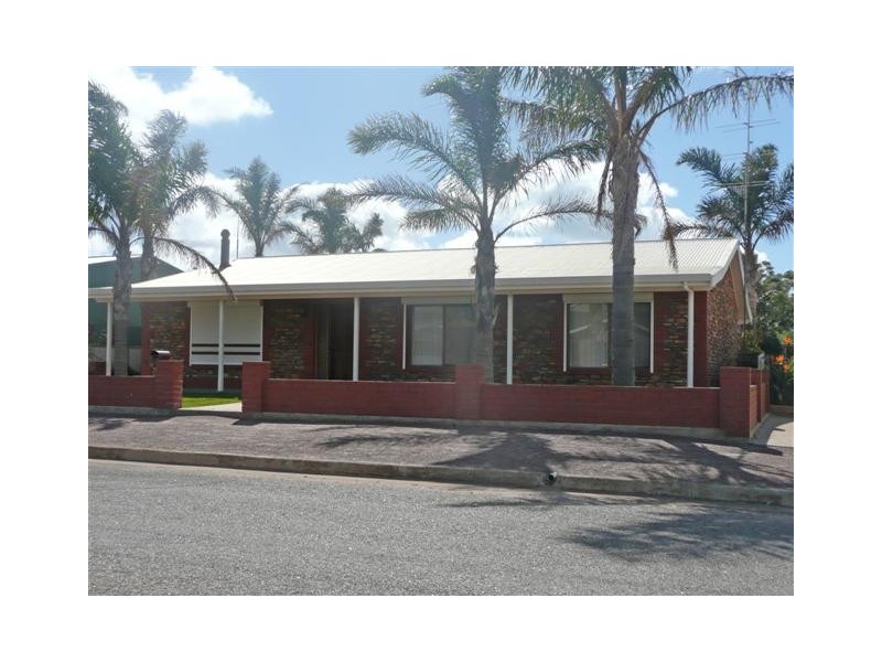 33 Lawrie Street, Tumby Bay SA 5605