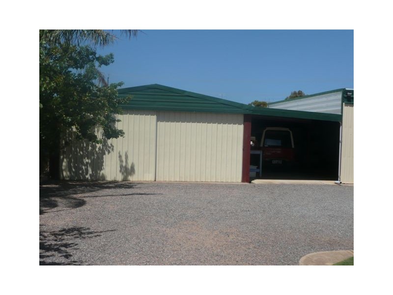 33 Lawrie Street, Tumby Bay SA 5605