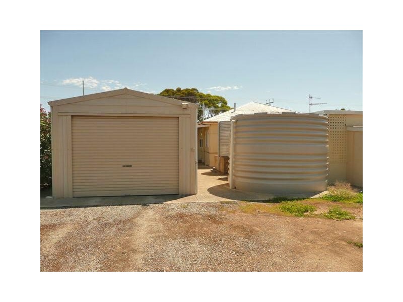 3 Warrow Road, Cummins SA 5631