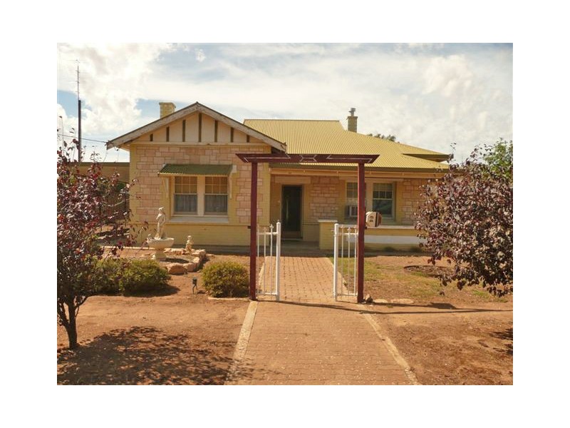 64 Railway Terrace, Cummins SA 5631