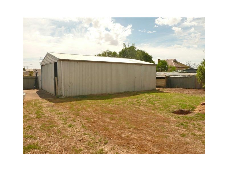 64 Railway Terrace, Cummins SA 5631