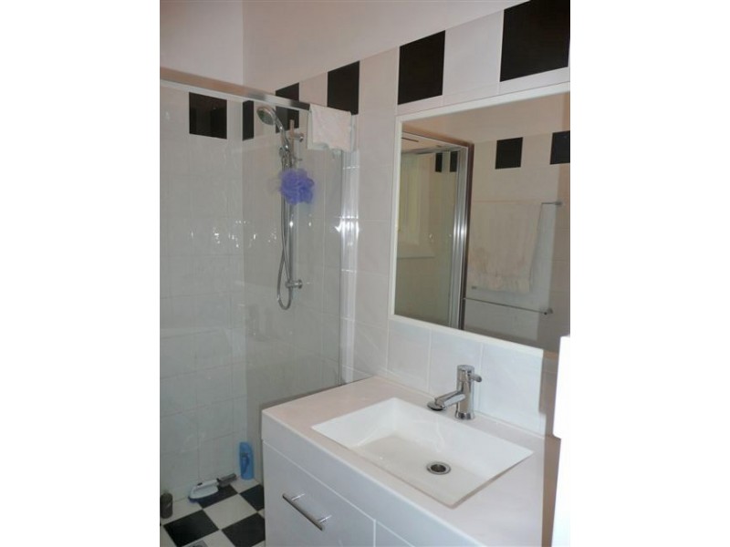 64 Railway Terrace, Cummins SA 5631