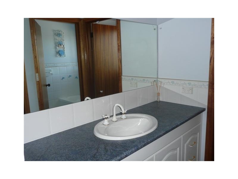 64 Sleaford Terrace, Port Lincoln SA 5606